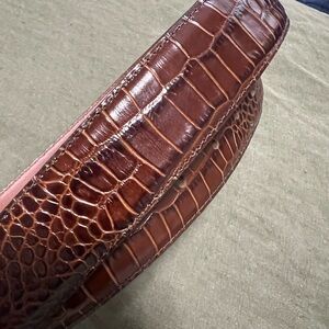 ALLEN EDMONDS MEN’S LEATHER BELT SIZE 36